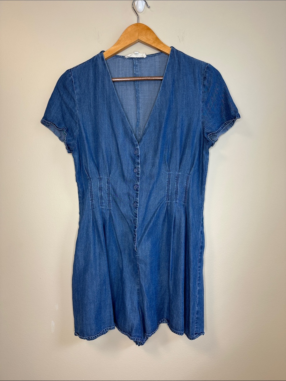 En Creme Blue Denim Vintage Short-Sleeve V-Neck Romper Size Medium
